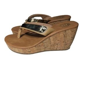 Juicy Couture Tan Thong Platform Wedge Wooden Sandals, Size 9